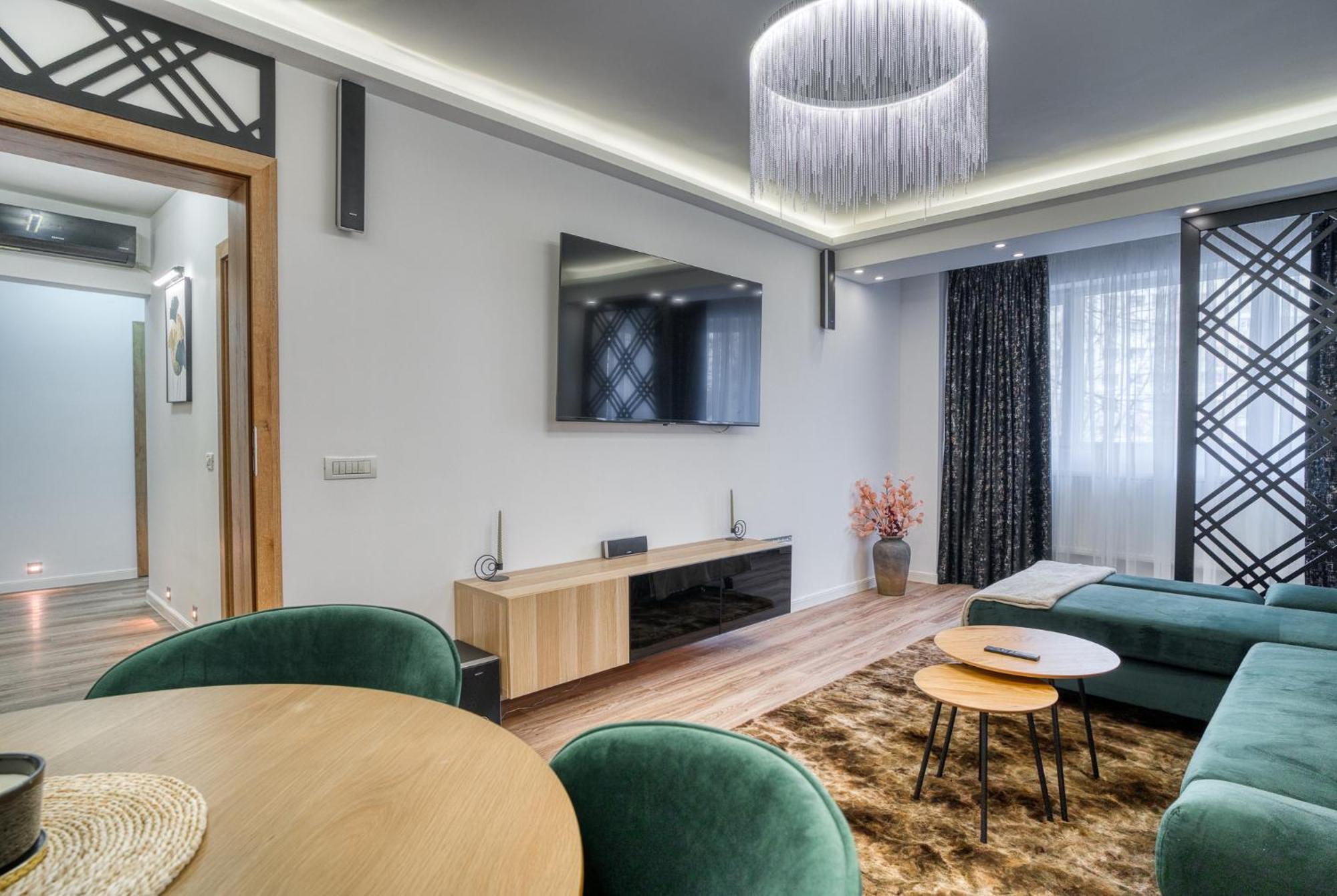City Chic Retreat: Newly Renovated 1Br Apartment Bucharest Exterior photo